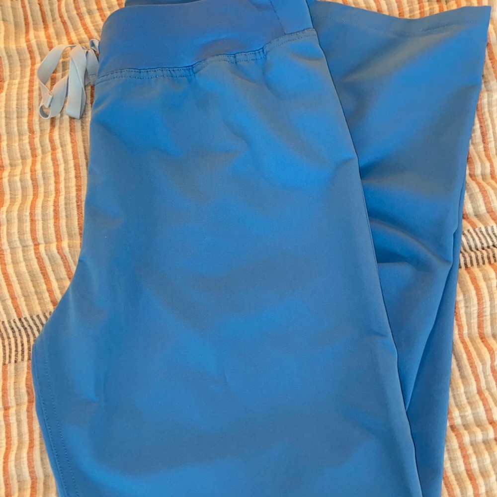 Figs-HW Livingston Capri Blue (petite medium)